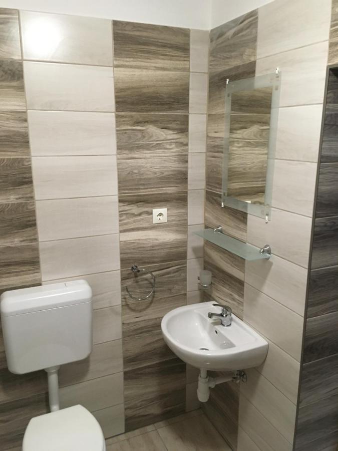 Pelso Wellness Hotel بالاتونفينيفيس المظهر الخارجي الصورة