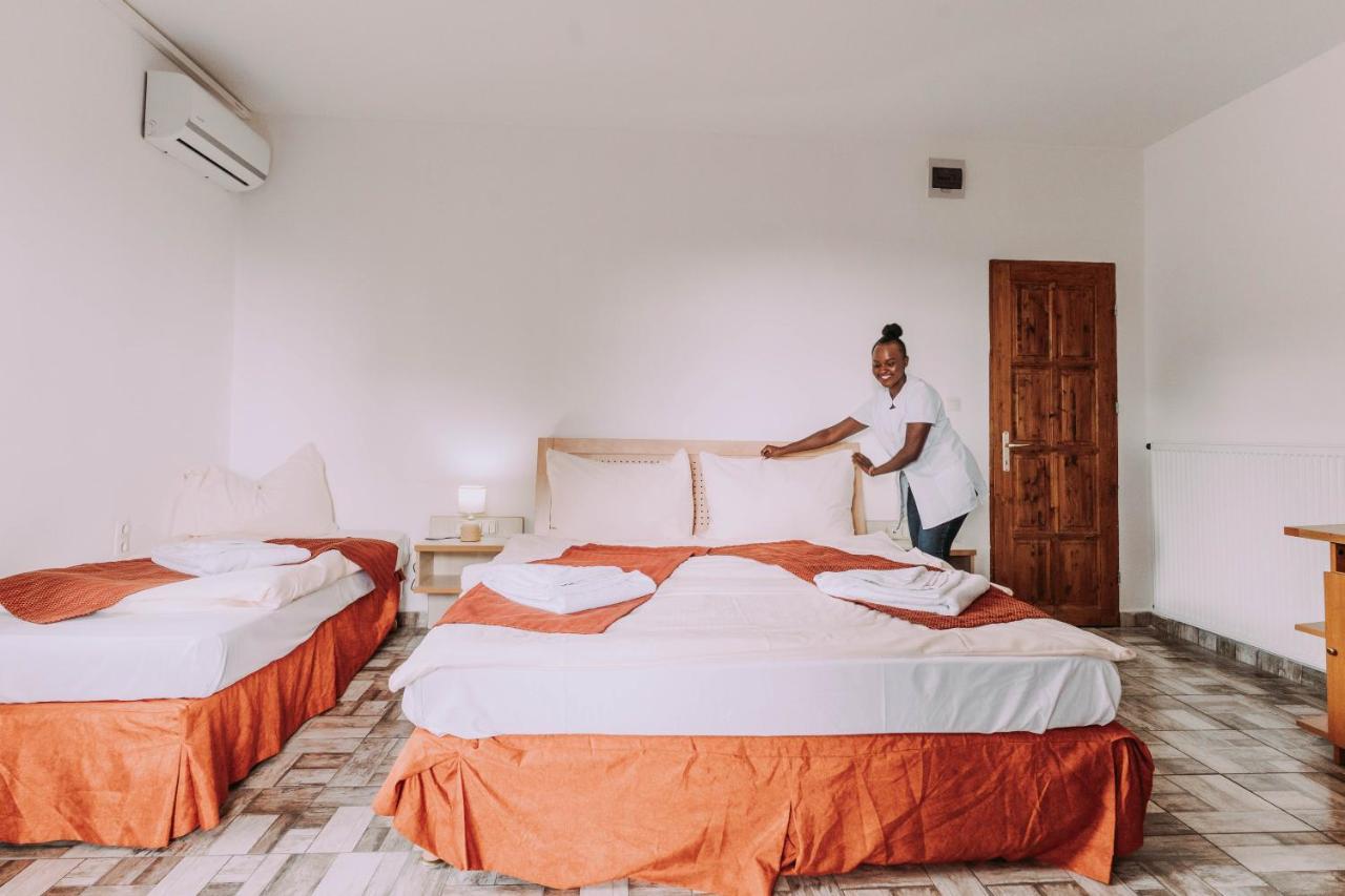 Pelso Wellness Hotel بالاتونفينيفيس المظهر الخارجي الصورة